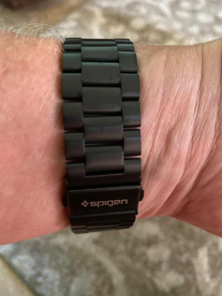 Apple Watch Band for 44mm / 42mm Modern Fit Stainless Steel Band by Spigen for Models 6/SE/5/4/3/2/1 � Black � 062MP25403 - Customer Photo From Amazon Reviews