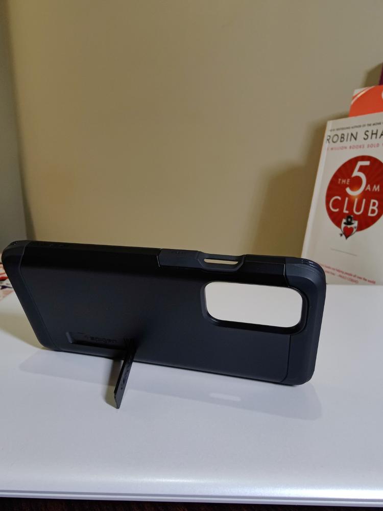 OnePlus 9 Case Tough Armor Black by Spigen ACS02686 - Customer Photo From Rafeh Parvez