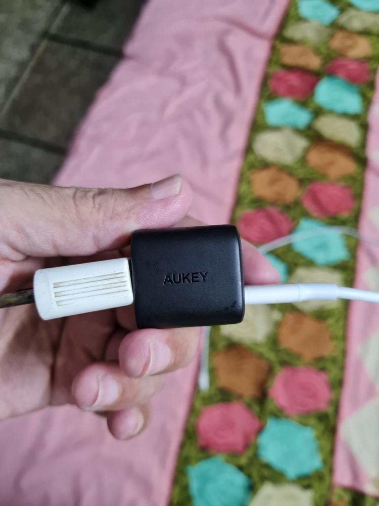 Aukey Minima 20W Ultra Compact Charger for iPhone 12, 12 Pro, 12 Pro Max & other PD Enabled Devices - Black - PA-B1 - Customer Photo From Noorulain Nazim Ali