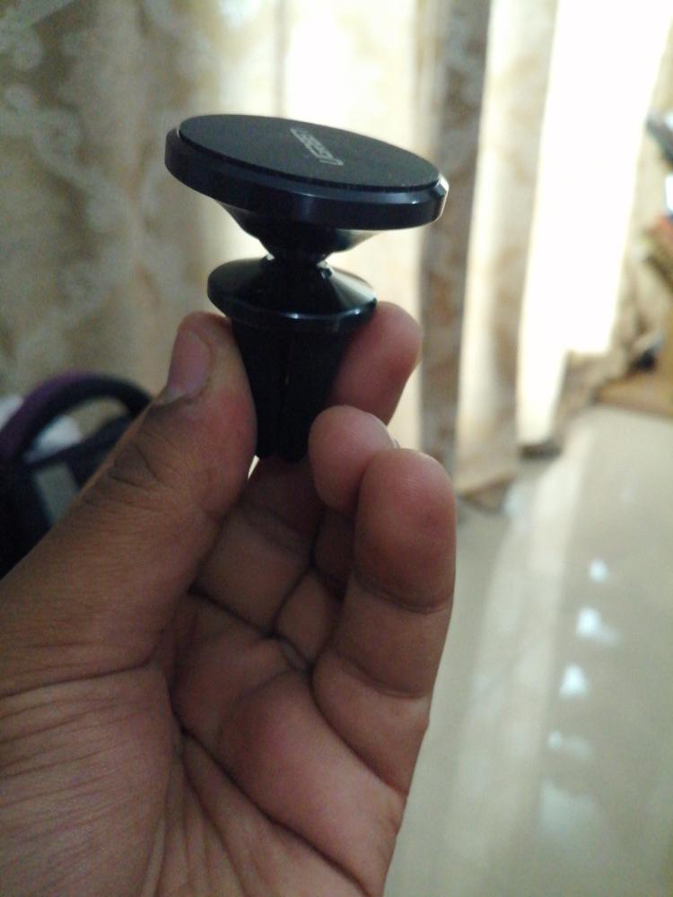 UGREEN Car Phone Mount Magnetic Air Vent Universal Magnet Cell Phone Holder - Black - 50323 - Customer Photo From Syed Hasan Haider