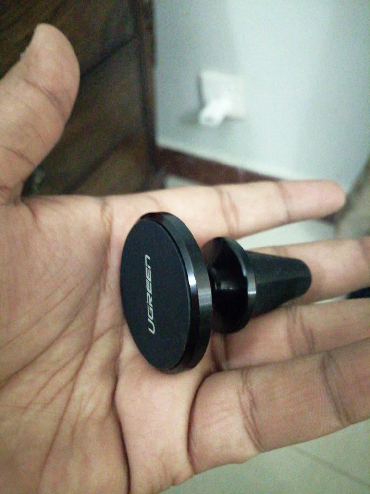 UGREEN Car Phone Mount Magnetic Air Vent Universal Magnet Cell Phone Holder - Black - 50323 - Customer Photo From Syed Hasan Haider
