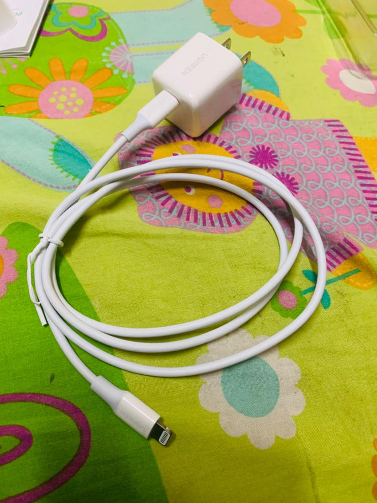 UGREEN USB C to Lightning Cable MFi Certified iPhone Charging Cable compatible with 20W Fast Charging - 3 Feet - White - 10493 - Customer Photo From Jarrar 