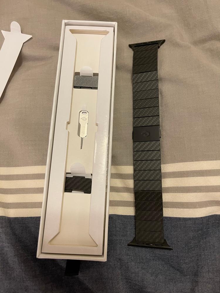 Apple Watch Band made from by Pure Fiber PITAKA Retro Carbon 