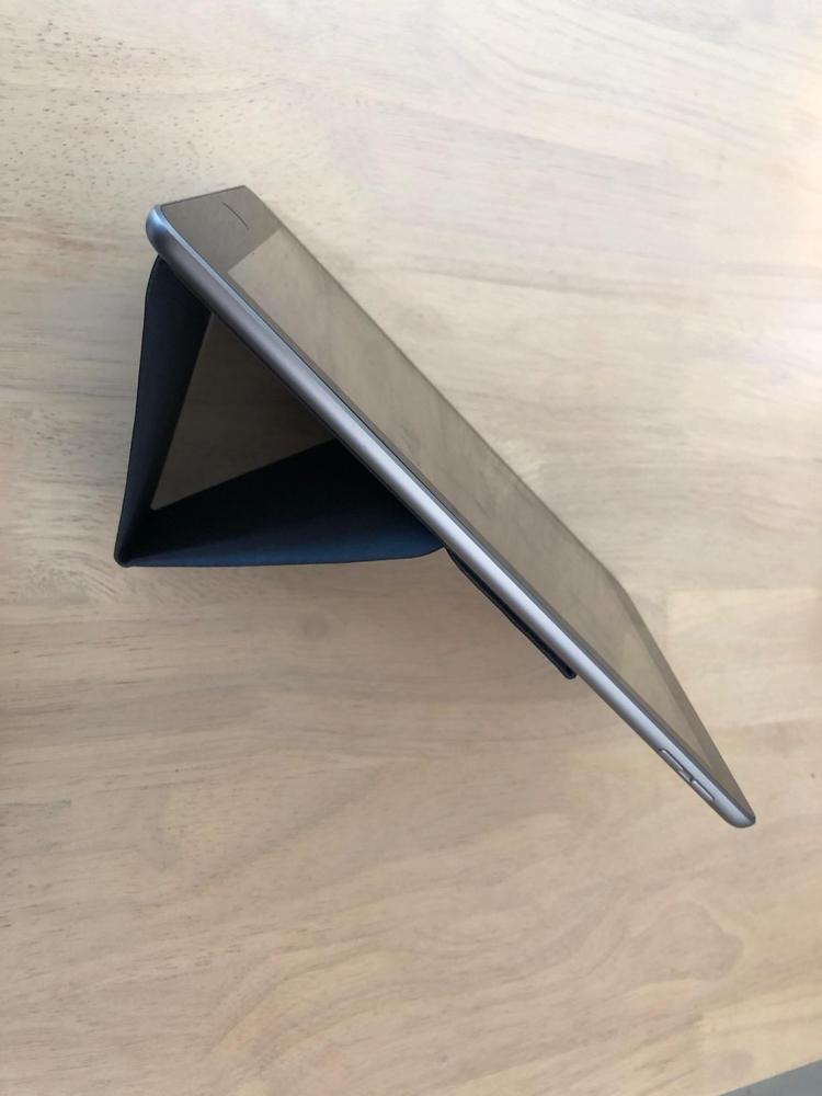 MOFT X Stick On Tablet Stand – MS009 – Black - Customer Photo From Amazon Reviews