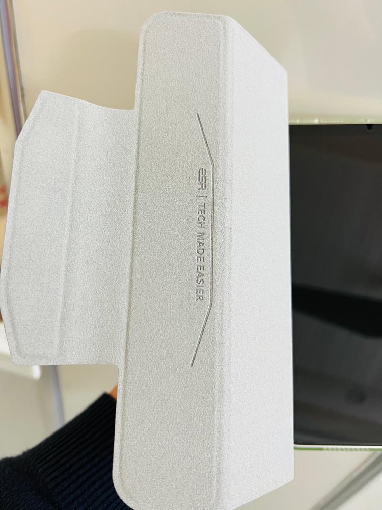 iPad mini 6 2021 Ascend Trifold Hard Smart Case by ESR - Mint Green - Customer Photo From Shahzada 