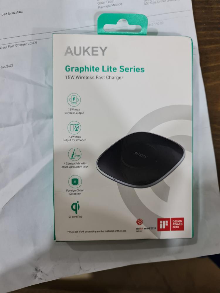 Aukey Graphite 15W Wireless Fast Charger LC-C6 - Customer Photo From Shahzaib ihsan