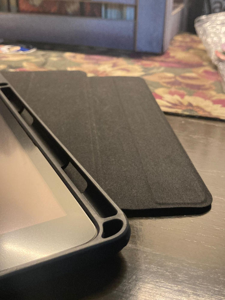 iPad 9th Gen 2021 Rebound Hybrid Case Detachable Magnetic Cover, Hybrid Back Shell, Supports Pencil 2 - Black also for iPad 8th Gen 2020 & iPad 7th Gen 2019 - Customer Photo From Ufaq Irshad
