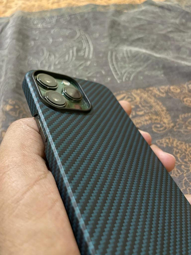 iPhone 13 Pro Max MagEZ Case 2 MagSafe Compatible Carbon Fiber Magnetic Case by PITAKA - Black / Blue Twill - Customer Photo From M Mubashir Hameed