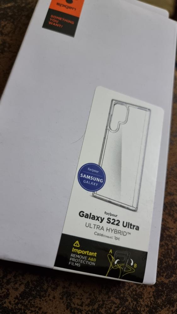 Ultra Hybrid Case for Galaxy S22 Ultra by Spigen ACS03918 - Crystal Clear - Customer Photo From Faizan Shahid
