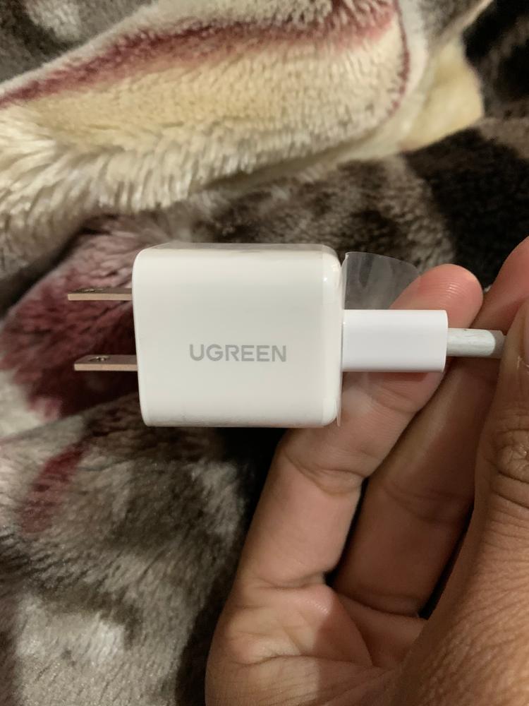 UGREEN Mini 20W USB C Charger - PD Fast Charger Block USB-C Power Adapter Compatible with iPhone 13/13 Mini/13 Pro/13 Pro Max & iPhone 12 Series - White - 10219 - Customer Photo From Zain Awan