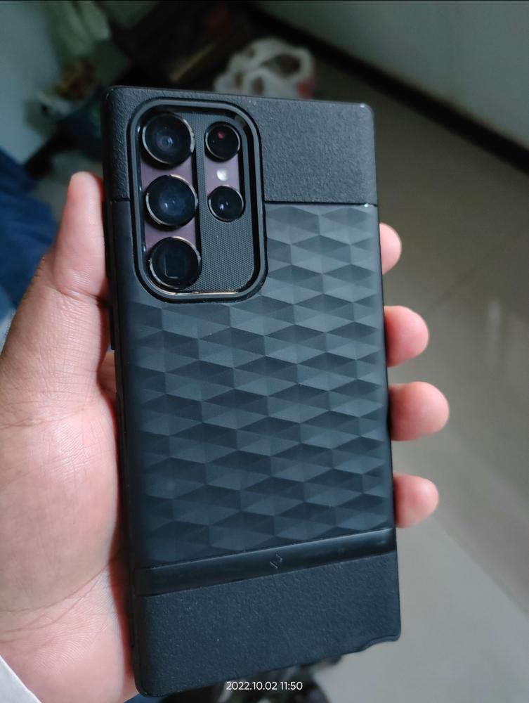 Galaxy S22 Ultra Camera Lens Protector , Scratch-Resistant Ultra-Thin Tempered Glass with Aluminum Edge - Set of 5 - Black - Customer Photo From Sheeraz Ahmed