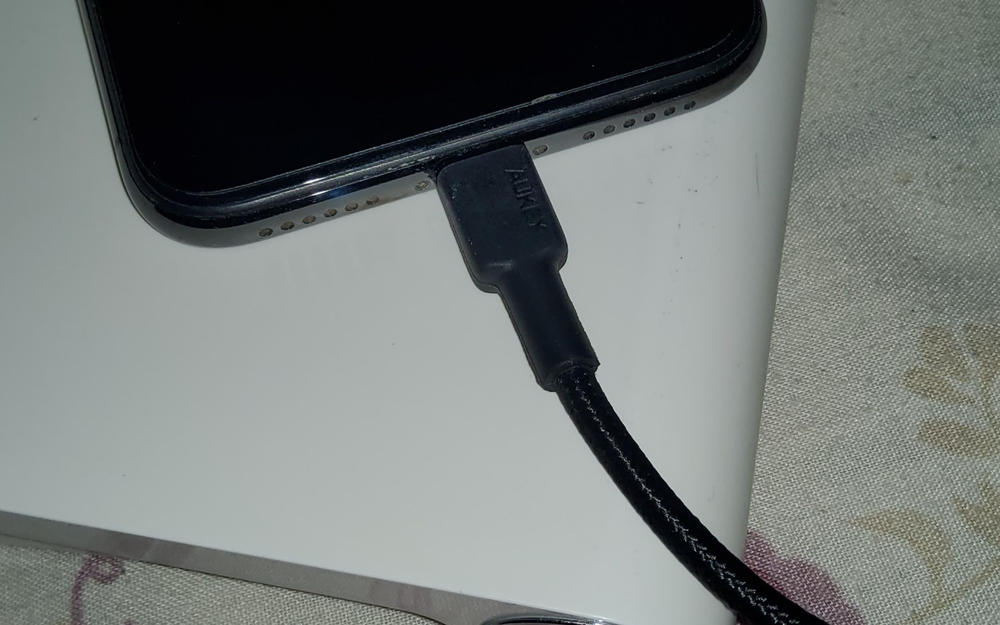 Aukey 6.6ft USB-C to Lightning Cable With MFI - CB-CL03 - Customer Photo From Hasan Ahmed 