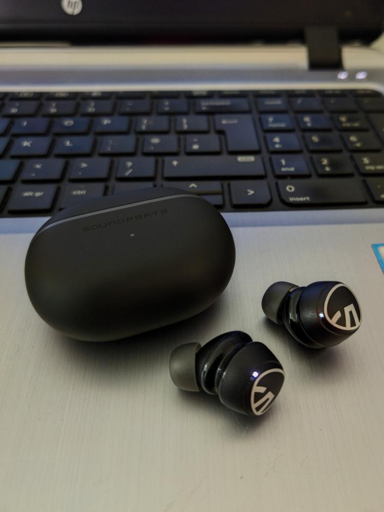 SoundPEATS Mini Pro Hybrid Active Noise Cancelling Wireless Earbuds, Bluetooth 5.2 Headphones with ANC, QCC3040, aptX Adaptive - AMT - Customer Photo From Ali Khan