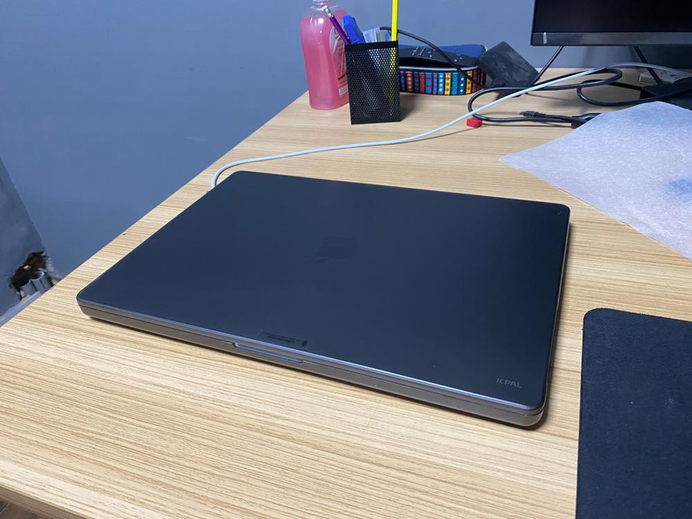 MacGuard Protective Case for MacBook Pro 16 - Customer Photo From Mohsin Khan