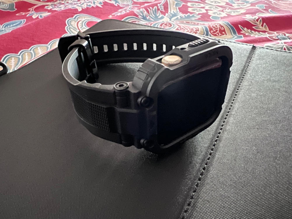 Apple Watch Band & Case amBand M1 Sport Rugged Style for Apple Watch 42 / 44 / 45 mm - Black - Customer Photo From Bilal Shah