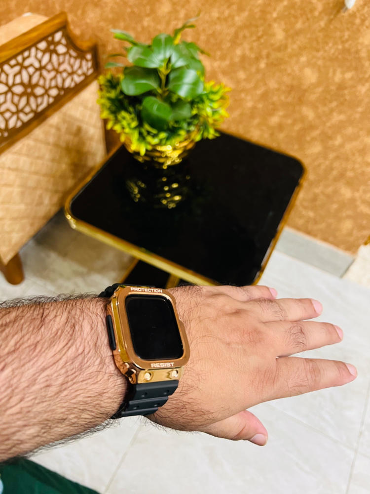 Apple Watch Band & Case amBand Moving Fortress Classic Stainless Steel Bumper with TPU Military Strap for Apple Watch Series 7/6/SE/5/4 45mm / 44 mm - Venus Gold - Customer Photo From Farman Malik Farman