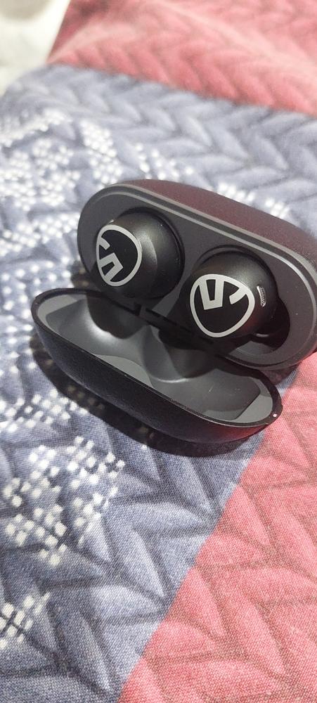 SoundPEATS Free2 classic Wireless Earbuds Bluetooth V5.1 Headphones with 30Hrs Playtime in-Ear Wireless Earphones with Immersive Stereo Sound - AMT - Black - Customer Photo From Qasim Wakeel