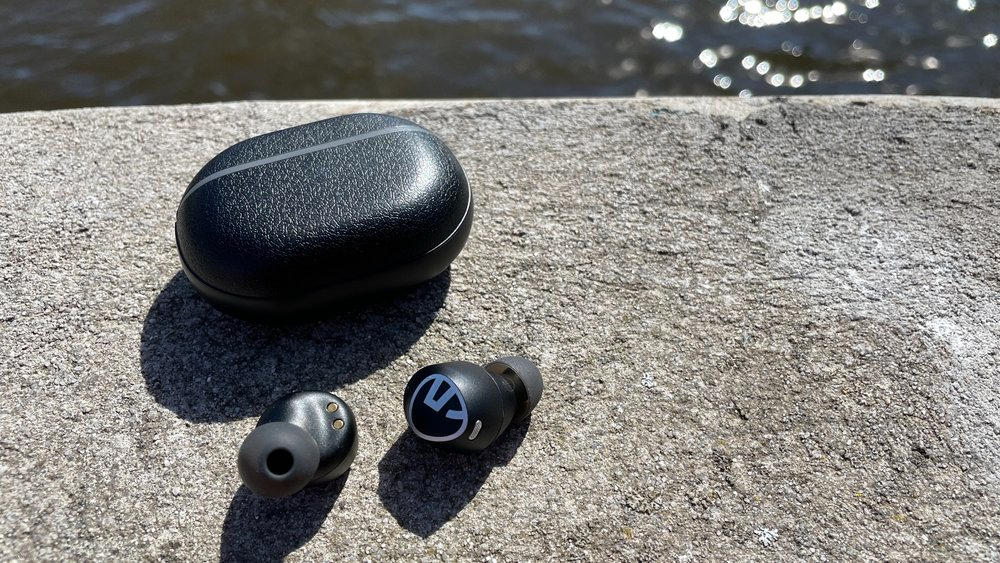 SoundPEATS Free2 classic Wireless Earbuds Bluetooth V5.1 Headphones with 30Hrs Playtime in-Ear Wireless Earphones with Immersive Stereo Sound - AMT - Black - Customer Photo From Faisal Siddiqui 