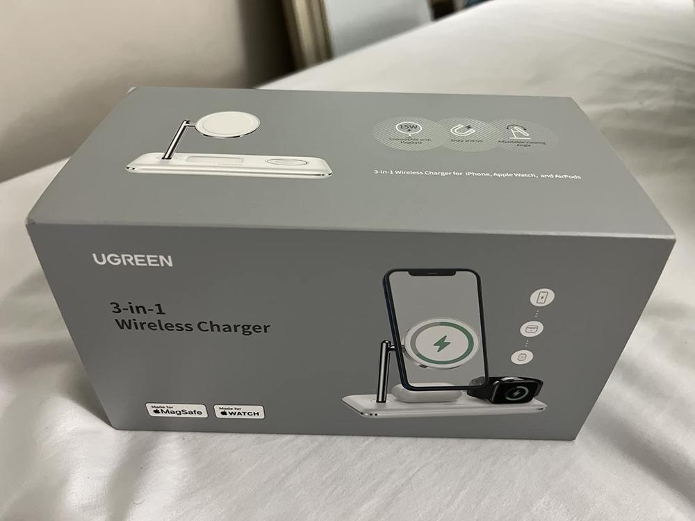 UGREEN 3-in-1 MagSafe Wireless Charging Station, MFi-Certified 15W Fast Charging for iPhone 13/12 MagSafe Series, Wireless Charger Compatible with Apple Watch 7/6/5/4/3/2/1/SE, AirPods Pro/3/2 � White � 90326 - Customer Photo From Amazon Import