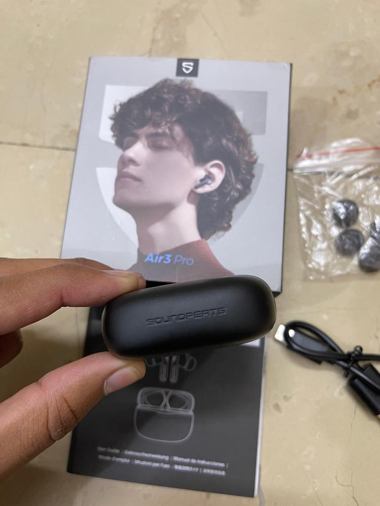 SoundPEATS Air3 Deluxe Wireless Earbuds Bluetooth 5.2 Earphones with QCC3040 aptX-Adaptive, TrueWireless Mirroring, 4 Microphones and CVC 8.0 for Clear Calls, 14.2mm Driver, Total 22Hrs, App Support - Black - BB - Customer Photo From Abdullah Mughal