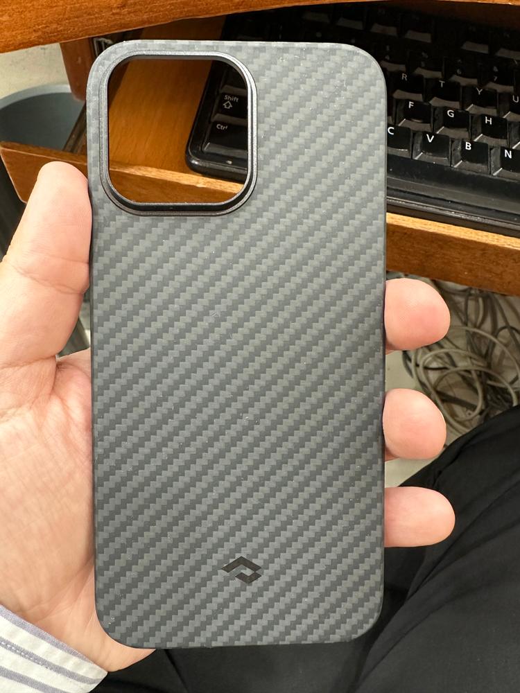 iPhone 14 Pro Max MagEZ Case 3 MagSafe Compatible Carbon Fiber Magnetic Case by PITAKA - Black / Grey Twill 1500D - Customer Photo From Hassan