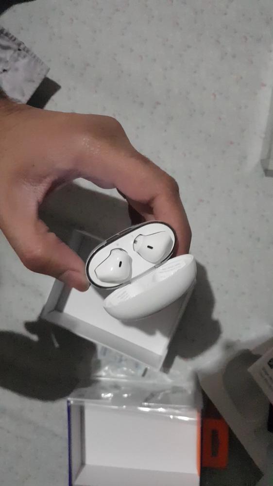 Tronsmart Onyx Ace Pro True Wireless Earphones with Cutting-edge Qualcomm® Chip, Qualcomm® aptX™ Adaptive codec, Crystal Clear Call, Up to 27 Hours of Playtime, Gaming Mode & One-key Recovery - White - Customer Photo From Muhammad Talha Akhtar 