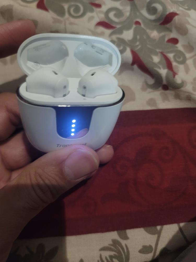 Tronsmart Onyx Ace Pro True Wireless Earphones with Cutting-edge Qualcomm® Chip, Qualcomm® aptX™ Adaptive codec, Crystal Clear Call, Up to 27 Hours of Playtime, Gaming Mode & One-key Recovery - White - Customer Photo From Saad Bari Cheema 