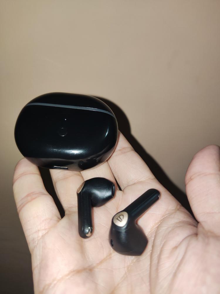 SoundPEATS Air3 Deluxe HS Bluetooth 5.2 Earphones Hi-Res Audio Wireless Earbuds with LDAC Codec, in-Ear Detection,App Support - AMT - Black - Customer Photo From Muhammad Afaq 