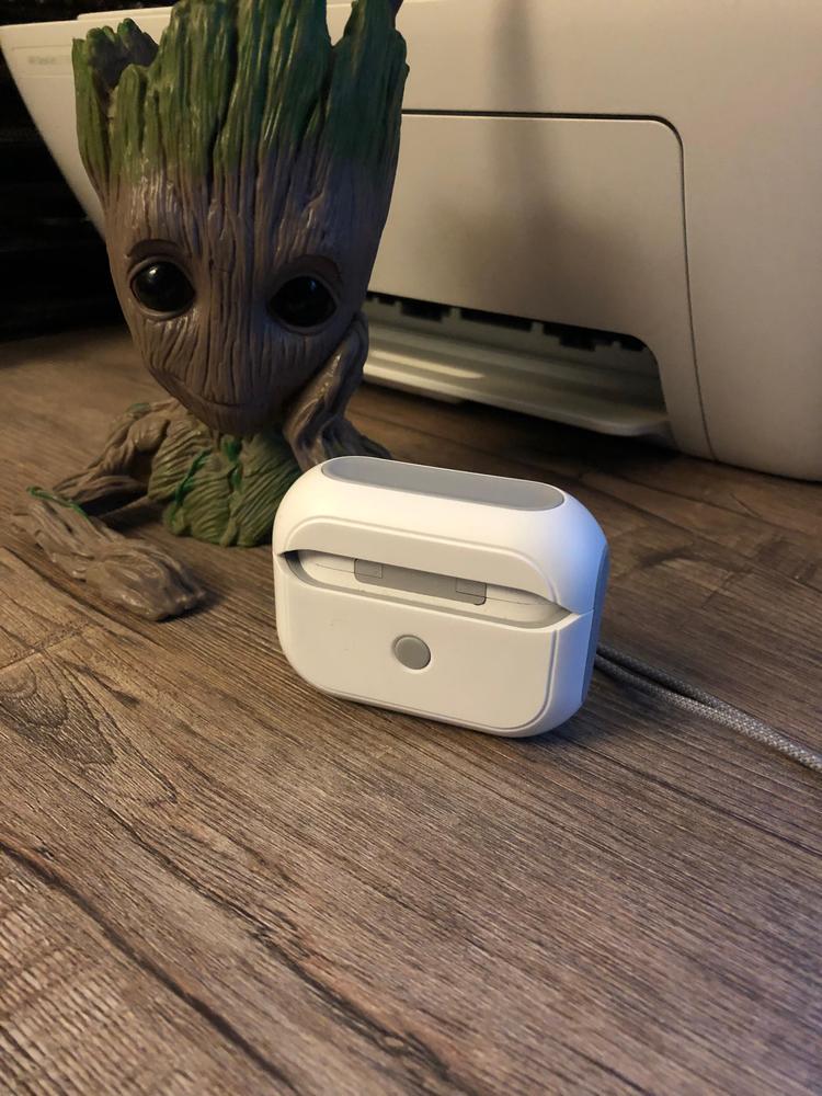 AirPods Pro 2022 Orbit Hybrid Case by ESR Magsafe Ready -  White - Customer Photo From Ahmad