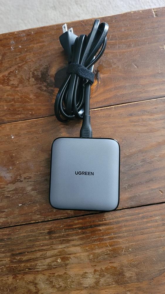 UGREEN 100W USB C Charger, Nexode 4 Ports USB C Charging Station, GaN Fast Desktop Charger Compatible with MacBook Pro, Dell XPS 15, iPhone 14 Pro Max/13, Galaxy S23 Ultra, iPad, Steam Deck and More � 90736 - Customer Photo From Amazon Imports