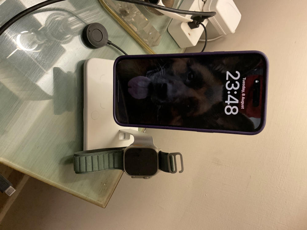 ESR HaloLock 3 in 1 Wireless Charger with CryoBoost, Compatible with MagSafe Charger Stand, Phone-Cooling Fast Charging Compatible with iPhone 14/13/12, AirPods Pro/3/2, with Adapter, Arctic White - Customer Photo From Imran Husain