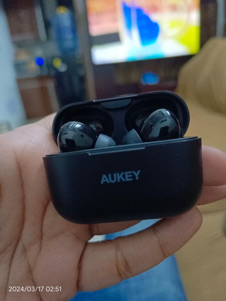 AUKEY True Wireless Earbuds w Active Noise Cancellation, Stunning Sound Quality, Seamless Connection & IPX5 Waterproof - EP-M1NC - Customer Photo From Awais Yousaf 