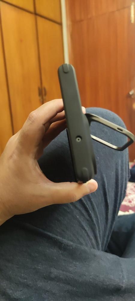 Galaxy S23 Ultra Classic Kickstand Case with Kickstand by ESR – Black - Customer Photo From Waqas Ahmed 