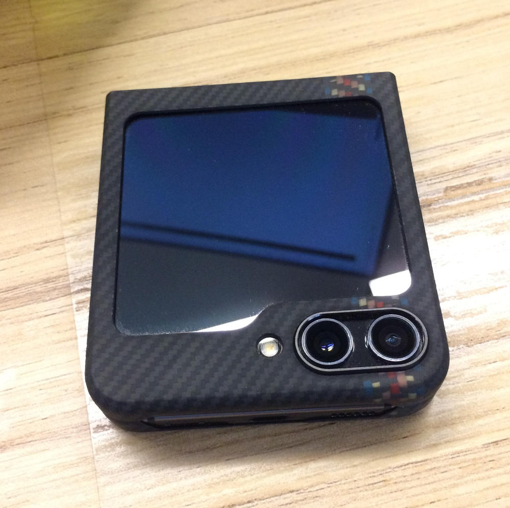 Samsung Galaxy Z Flip 5  Pitaka MagEZ Case 3 (Super Minimal) 