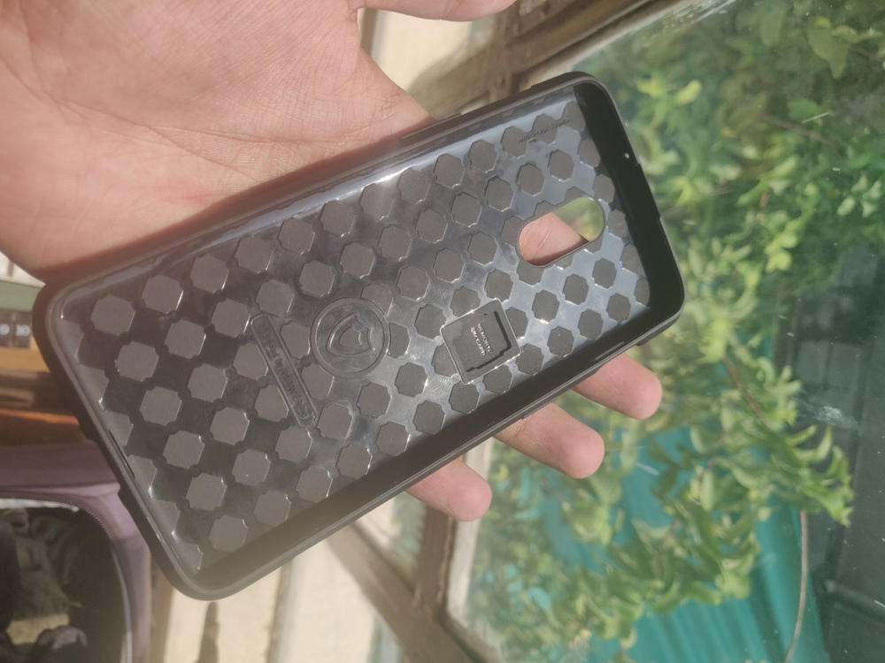 OnePlus 6T Rugged Case by KAPAVER - Customer Photo From Shahroz Abbas