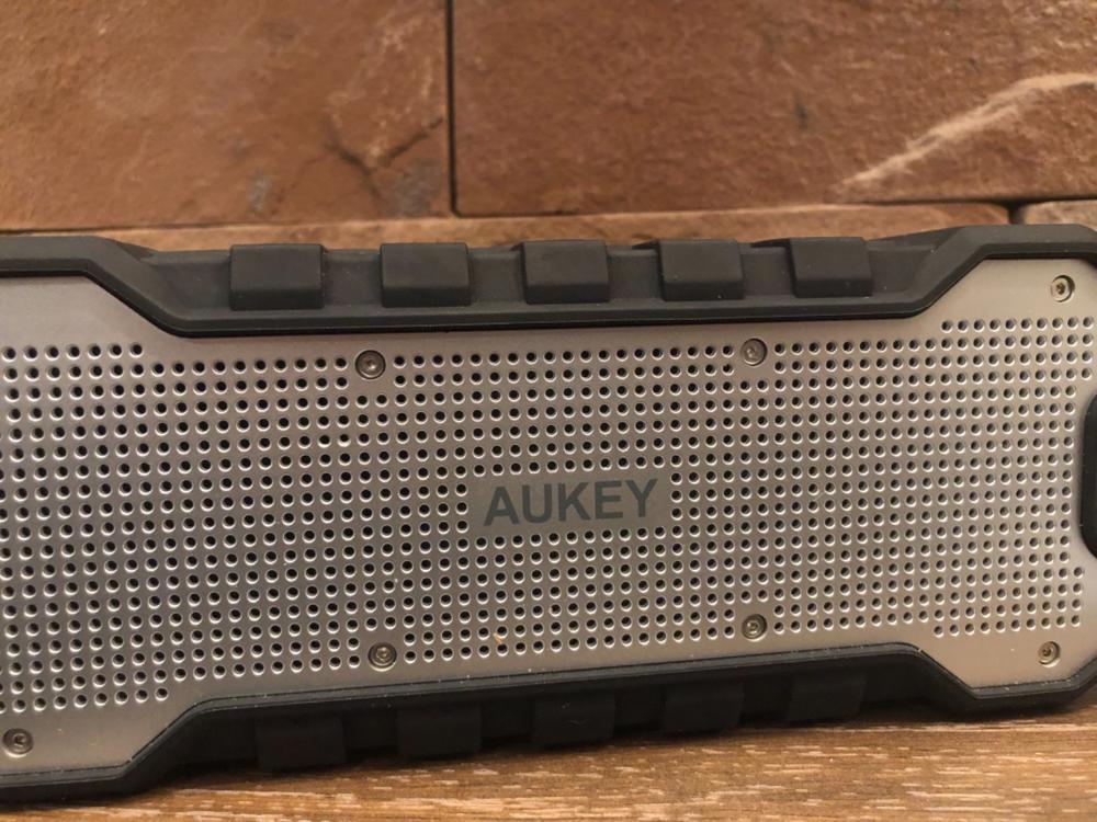 AUKEY Bluetooth Speaker with 30-Hour Playtime, Enhanced Bass, Water Resistant Wireless Speaker for iPhone, iPad, Samsung - SK-M12 - Customer Photo From Umer