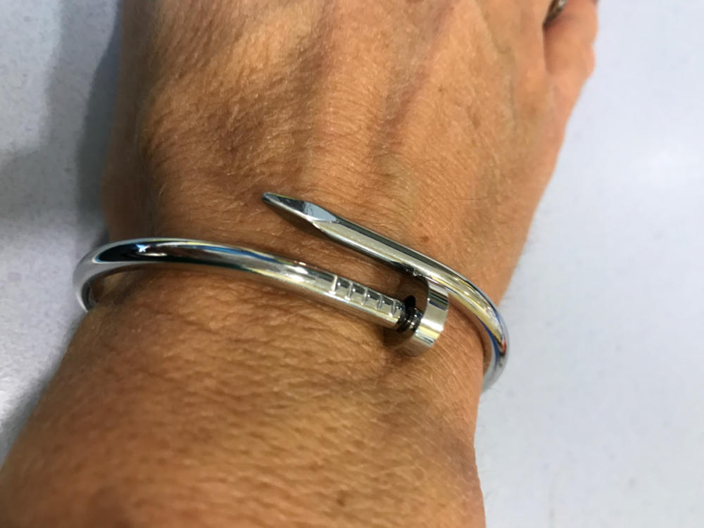 Bangle Clou - Argent - Customer Photo From Muriel N.