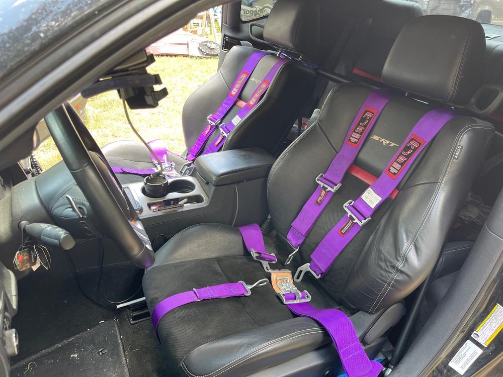 Challenger racing outlet seats