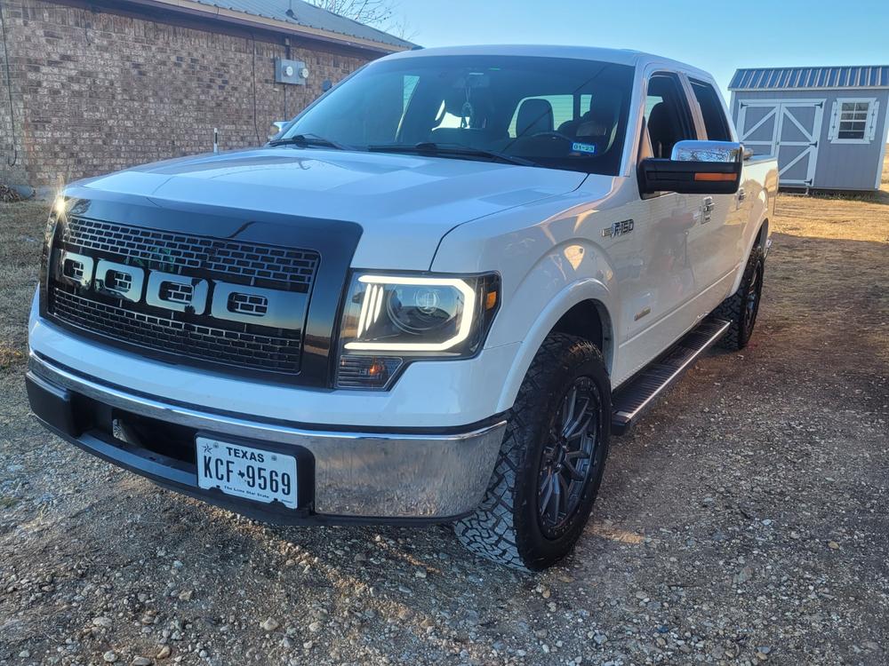 Spec-D Projector Headlights Ford F150 (2009-2014) w/ Triple Bar