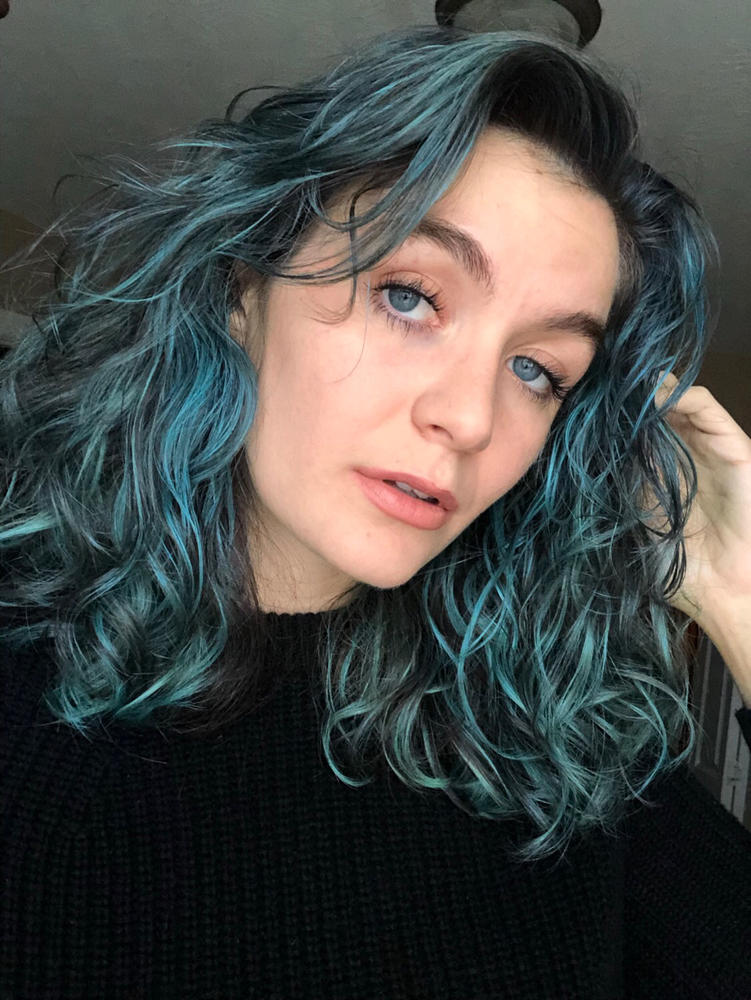 Curl Color Cool Blue - Customer Photo From Baylee Markwell