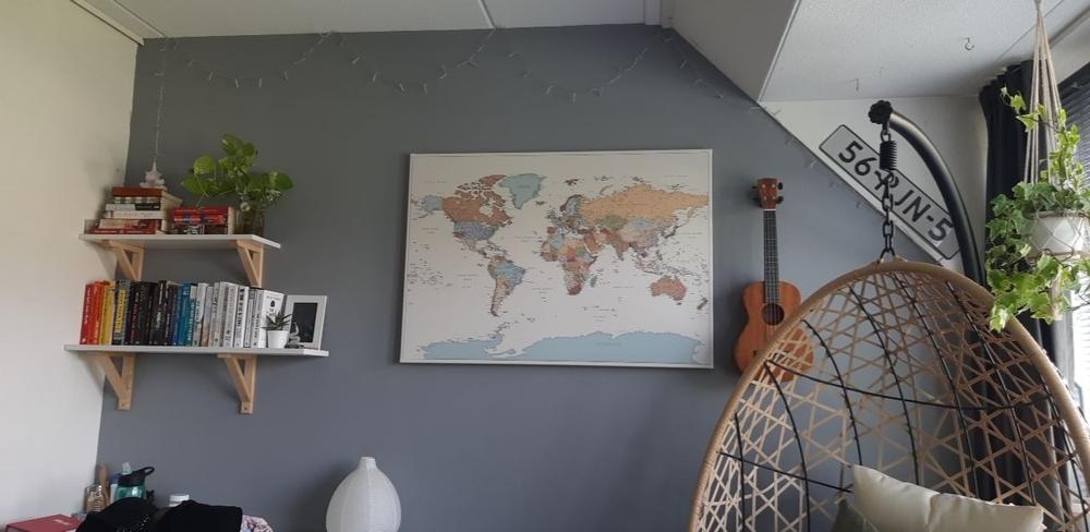 Push Pin World Map - Colorful (Detailed) - Customer Photo From Valerie van der Wel