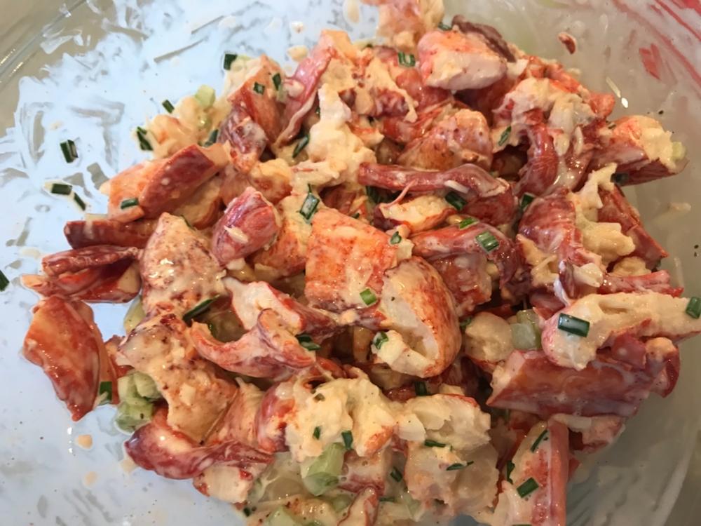 Frozen Maine Lobster Meat (Claw and Knuckle Meat) - Customer Photo From Lisa S.