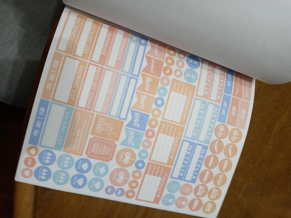 Clever Fox Sticker Book, 1500+ Unique Stickers - Customer Photo From Wendy Tunget
