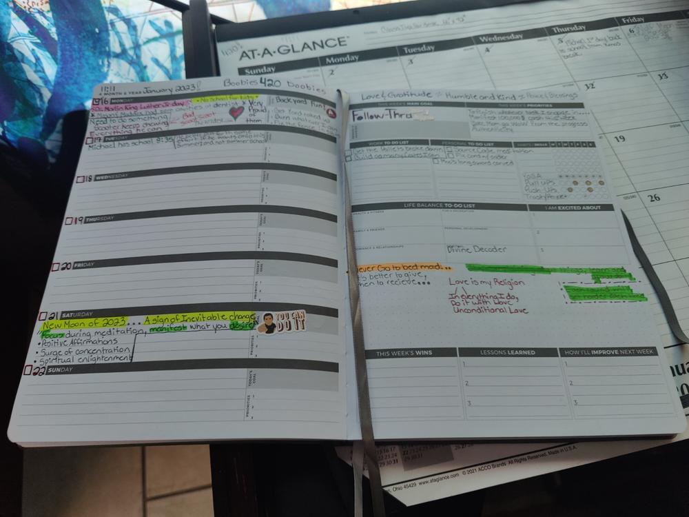 PRO Weekly - The Life Planner to Achieve your Goals - Customer Photo From Charles Mariner