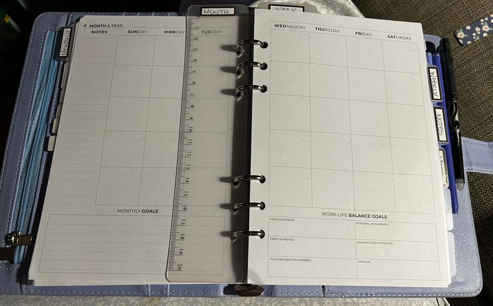 Weekly Planner Binder - Stay On Track & Never Miss Important Dates - Customer Photo From Nikky