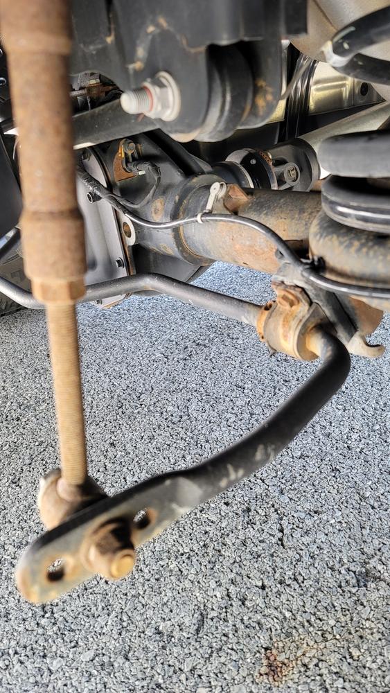 Hellwig Rear Sway Bar Kit for 2009-2021 Ram 1500 4WD with 2-4" Lift - 7883 - Customer Photo From Carl Kraeling 