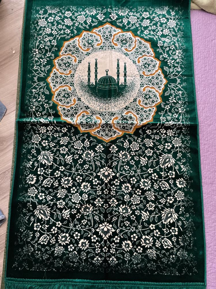 Plush Velvet Islamic Prayer Rug - Floral Mosque Green - Customer Photo From Yasmeen