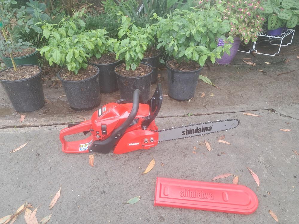 Shindaiwa 305S Petrol Chainsaw - Customer Photo From Tim Pow