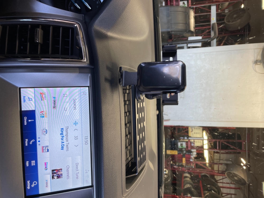 Wireless Car Charger - Customer Photo From Frank Sandrock