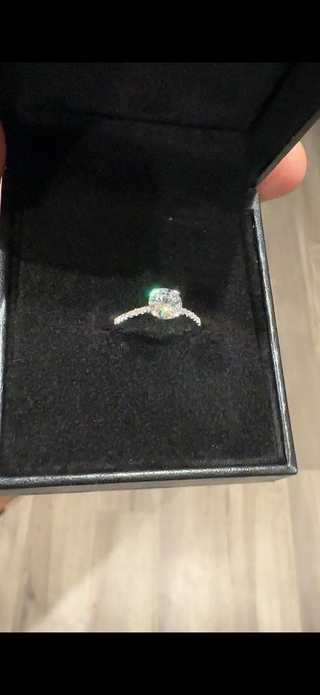 1-3/4ct.tw Forever One Moissanite & Lab Diamond Ring - Customer Photo From Porter